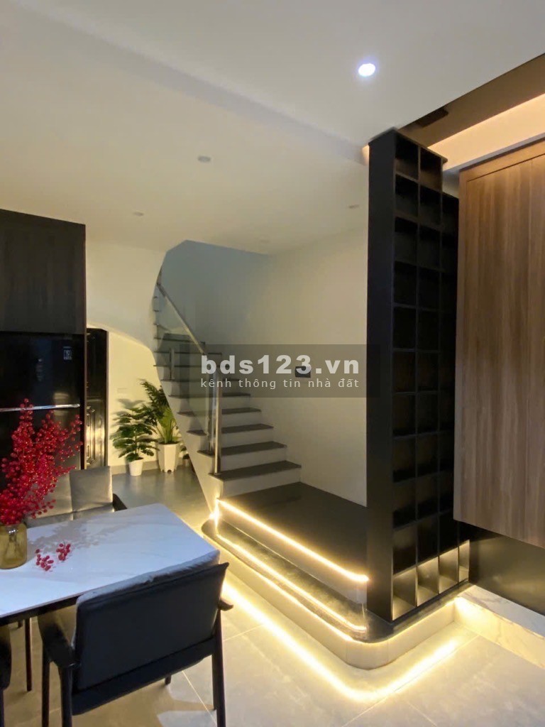 Bán nhà 5 tầng mới - Cầu Am, trung tâm Hà Đông - Tiện ích đầy đủ