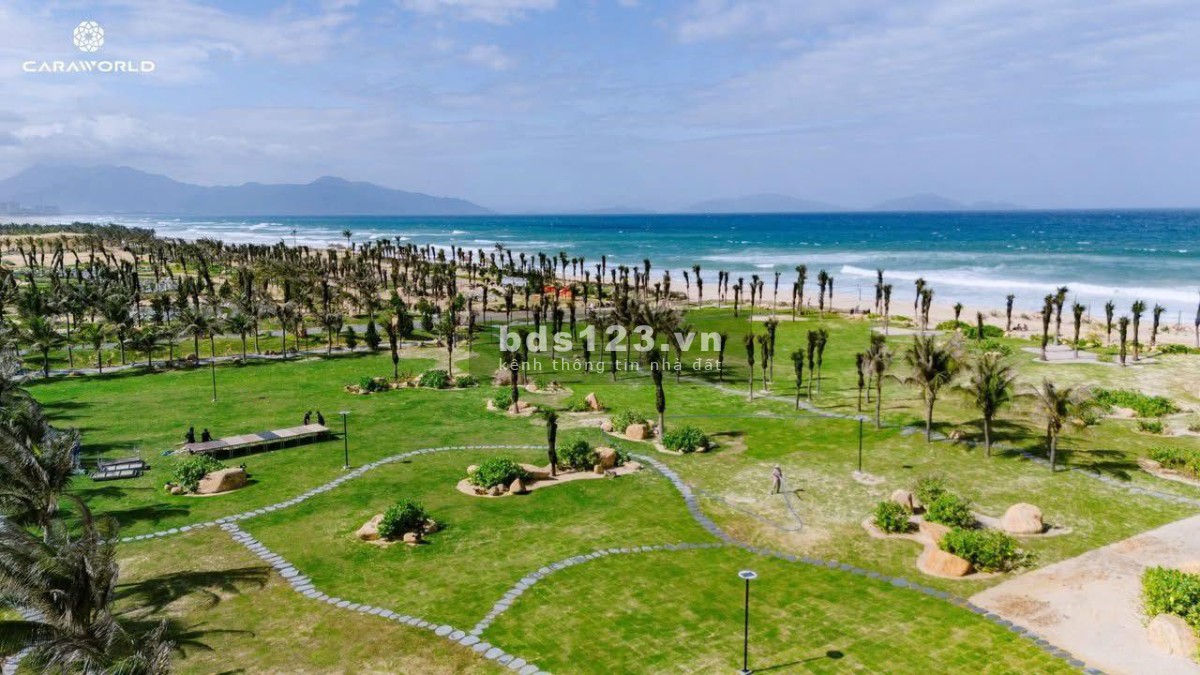 Cần bán 01 căn nhà phố 6D-01.41 căn xẻ khe view trực diện công viên khu Parasol Sunpark