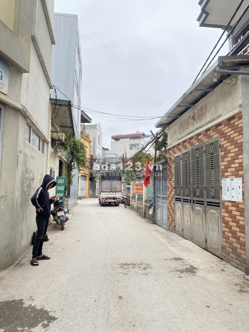 Bán đất tặng nhà Kim Giang, Thanh Trì, ngõ ô tô thông, xây CCMN tuyệt đẹp