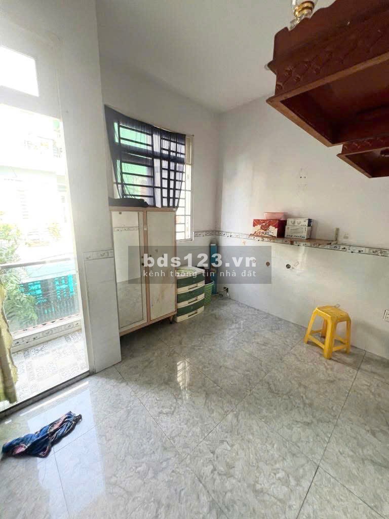 Hẻm thông - Ngay Trần Quang Cơ, trung tâm Quận Tân Phú - 3 tầng đúc BTCT - 45m² - Sổ đẹp vuông vức