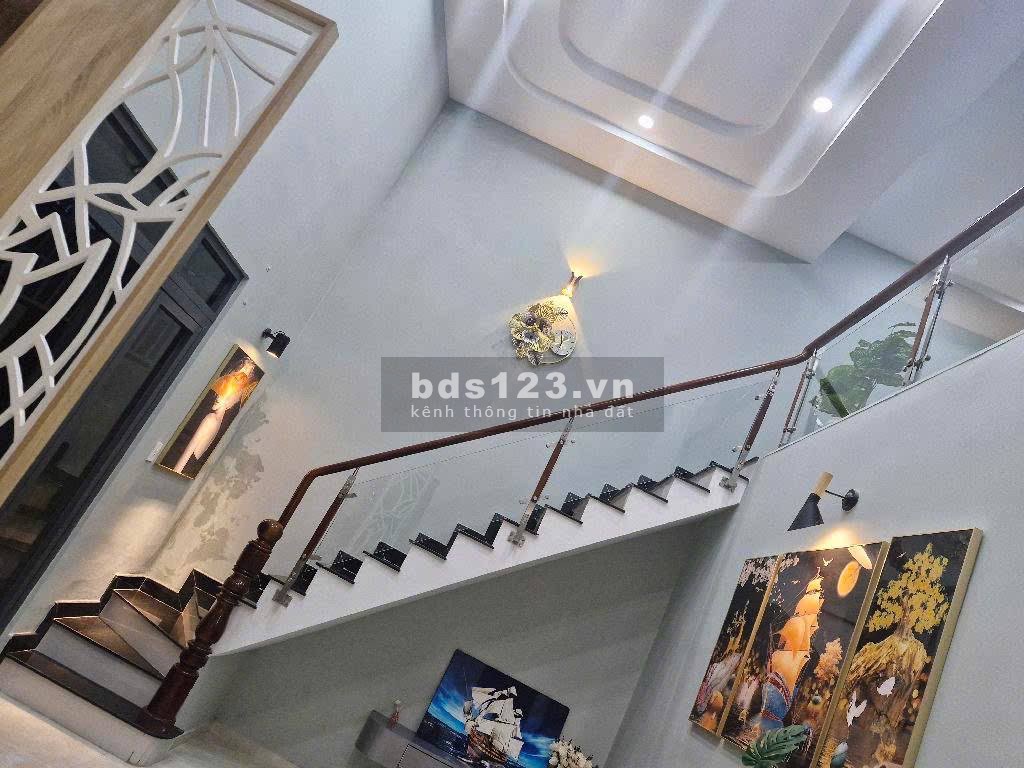 Cần bán nhà Đường 160, Tăng Nhơn Phú A, Thủ Đức giá 5.7 Tỷ