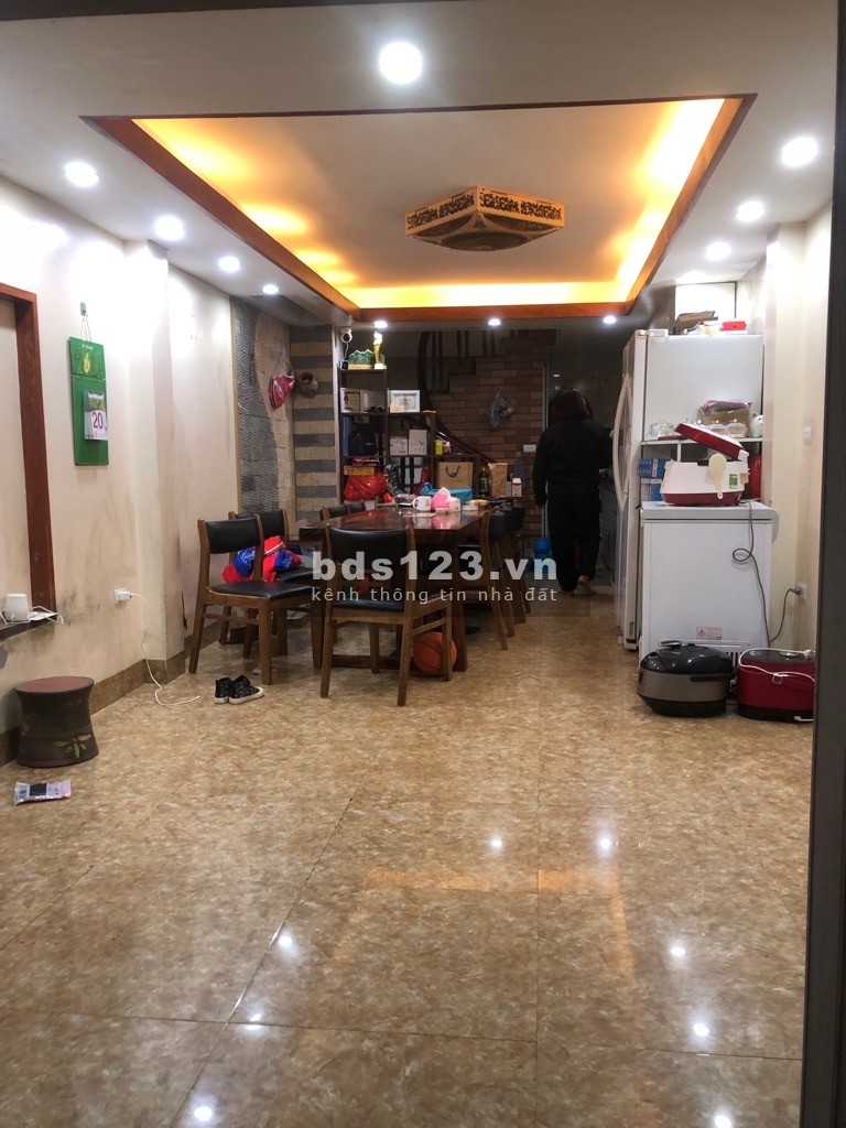 Bán nhà Lĩnh Nam, diện tích 40m², 7 tầng, mặt tiền 4m - Giá 4.5 tỷ