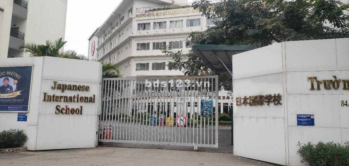 Nhà 80m² phân lô, Vạn Phúc, Hà Đông- Cô chú cán bộ về hưu tự xây, view Himlam