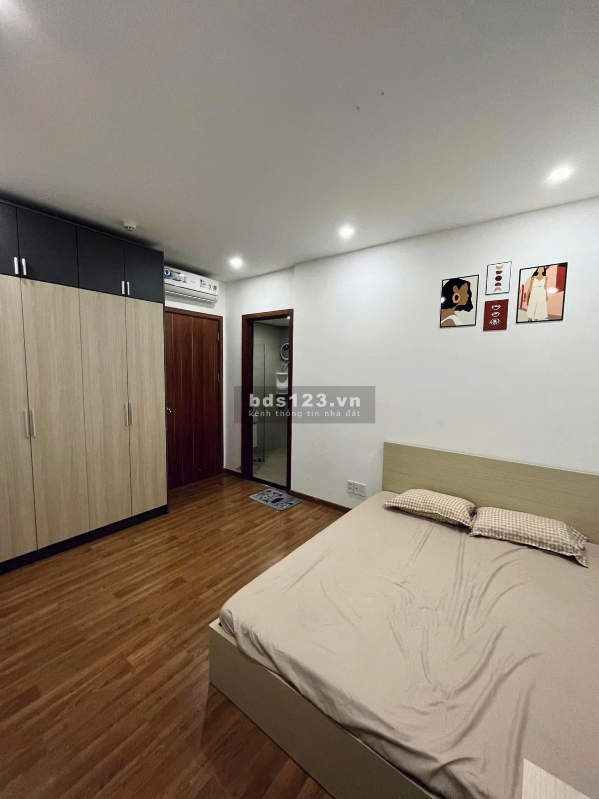 Chung cư Bàu cát, p10, Tân BÌnh: 2p ngủ, 2wc, 75m2, 11tr/th.
