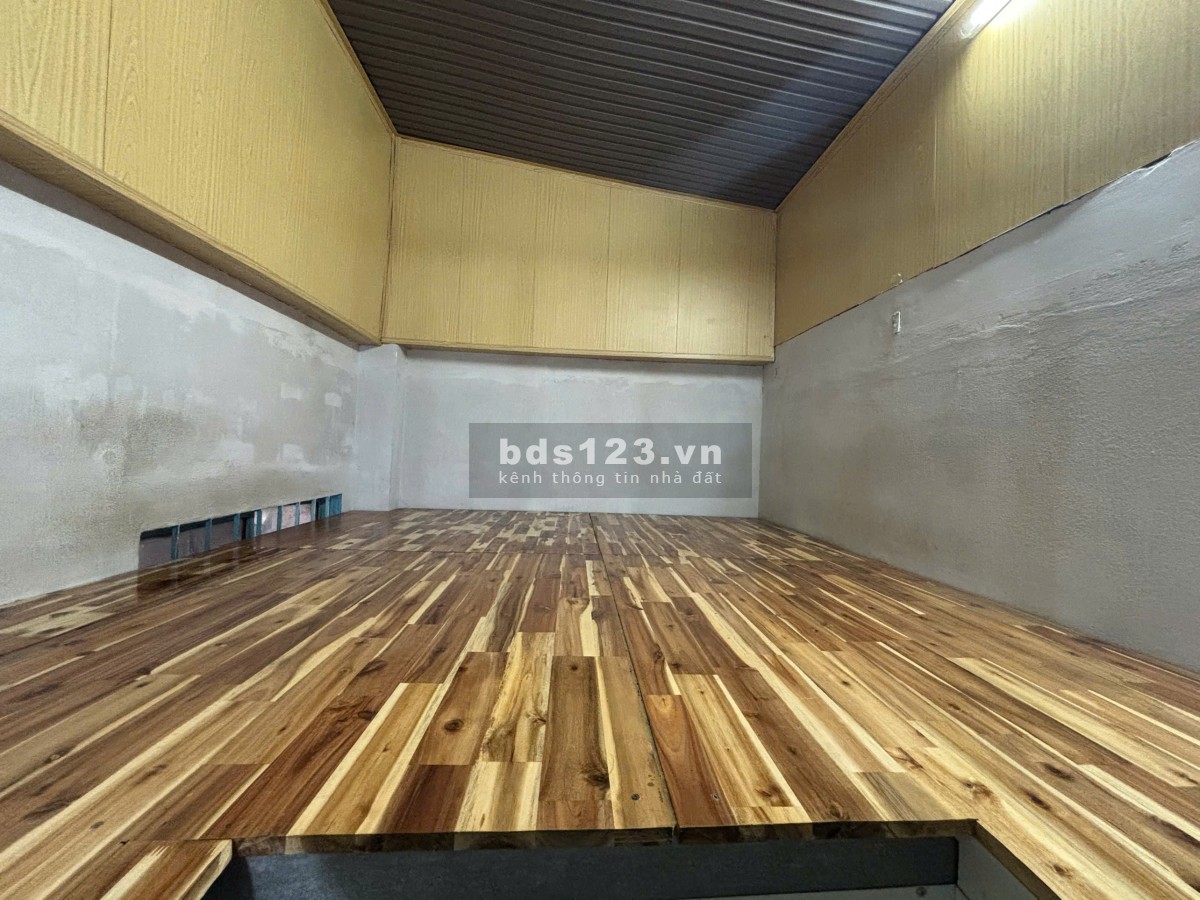 Cho thuê chung cư 675 Nguyễn Kiệm, 2PN 1WC, 8 triệu/ tháng