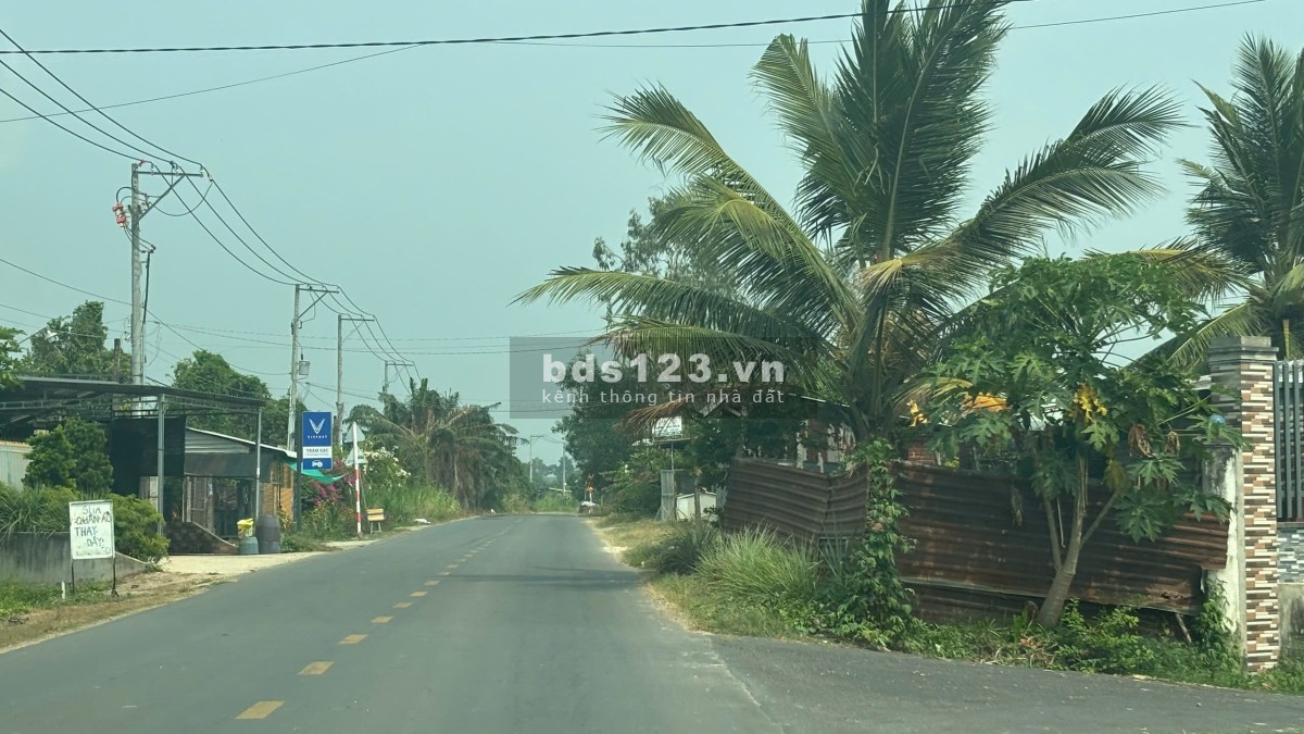 Chính chủ bán kho, xưởng mặt tiền đường nhựa tỉnh lộ 2 vào 20 mét, ngang 30mét