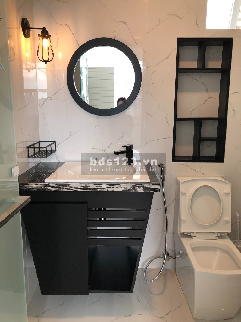 Cần bán gấp căn hộ The Estella 2 phòng ngủ, 104M2
