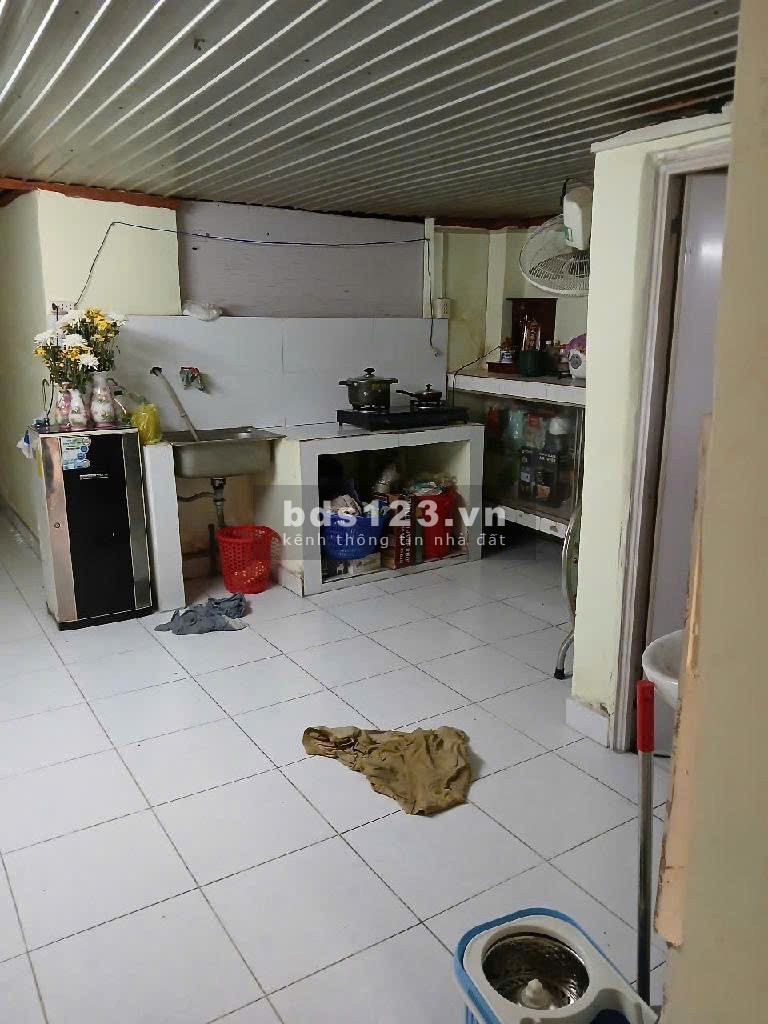 Cần bán nhanh nhà DT khủng MT Phú Định P.16 Q.8. Dòng tiền tốt. DT 147m2. Giá chỉ 6,85tỷ.