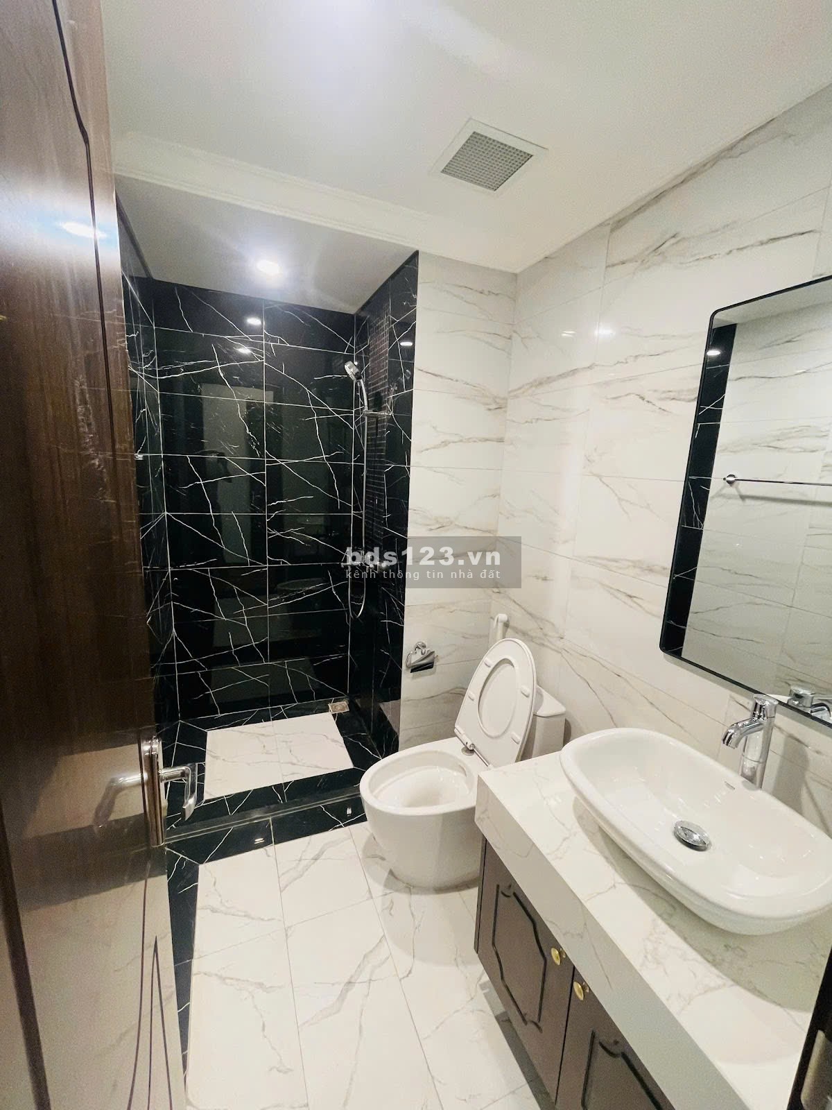 Cho thuê biệt thự liền kề Vinhomes Ocean Park 2, gần hồ - Giá tốt