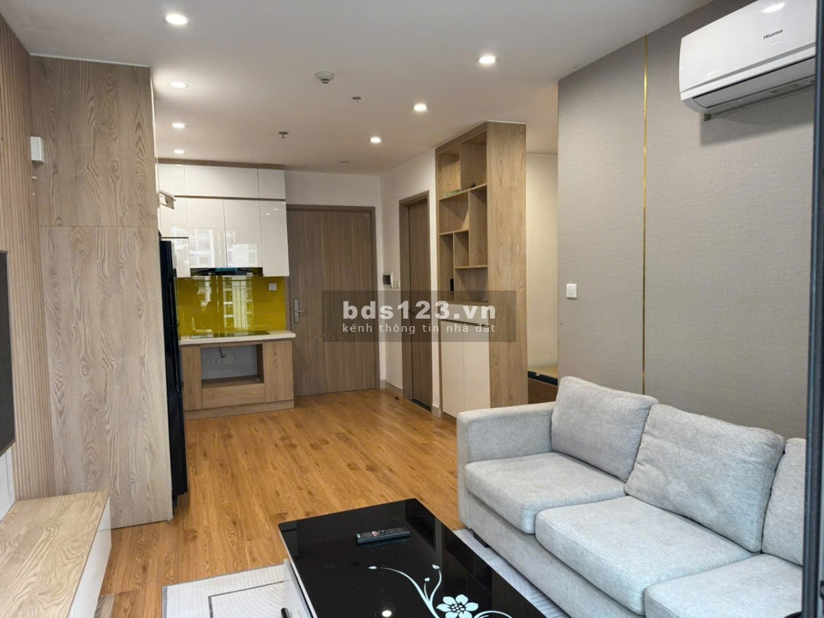Bán căn hộ 1+ full đồ ban công đông nam khu Vinsmartcity Tây Mỗ