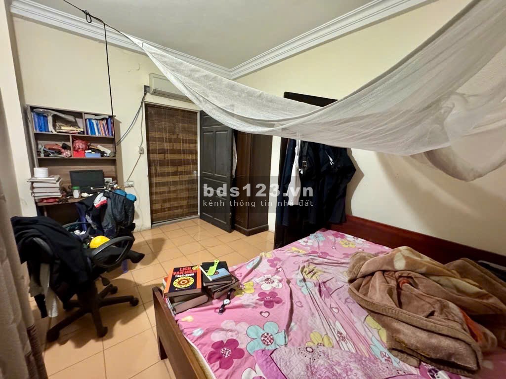 Bán nhà 4 tầng Cổ Nhuế, Bắc Từ Liêm - Ngõ rộng, lô góc, giá hơn 3 tỷ
