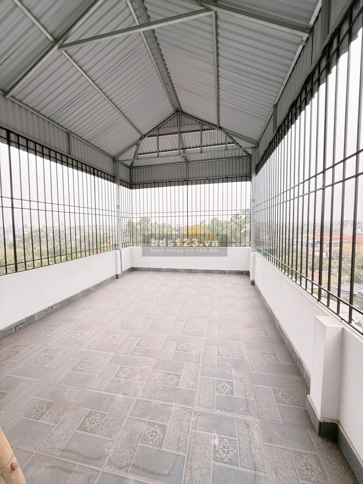 Tôi chính chủ bán nhà 5 tầng, số 385, P. Phú Lương - Đường thoáng, ô tô tải tránh nhau - SĐCC