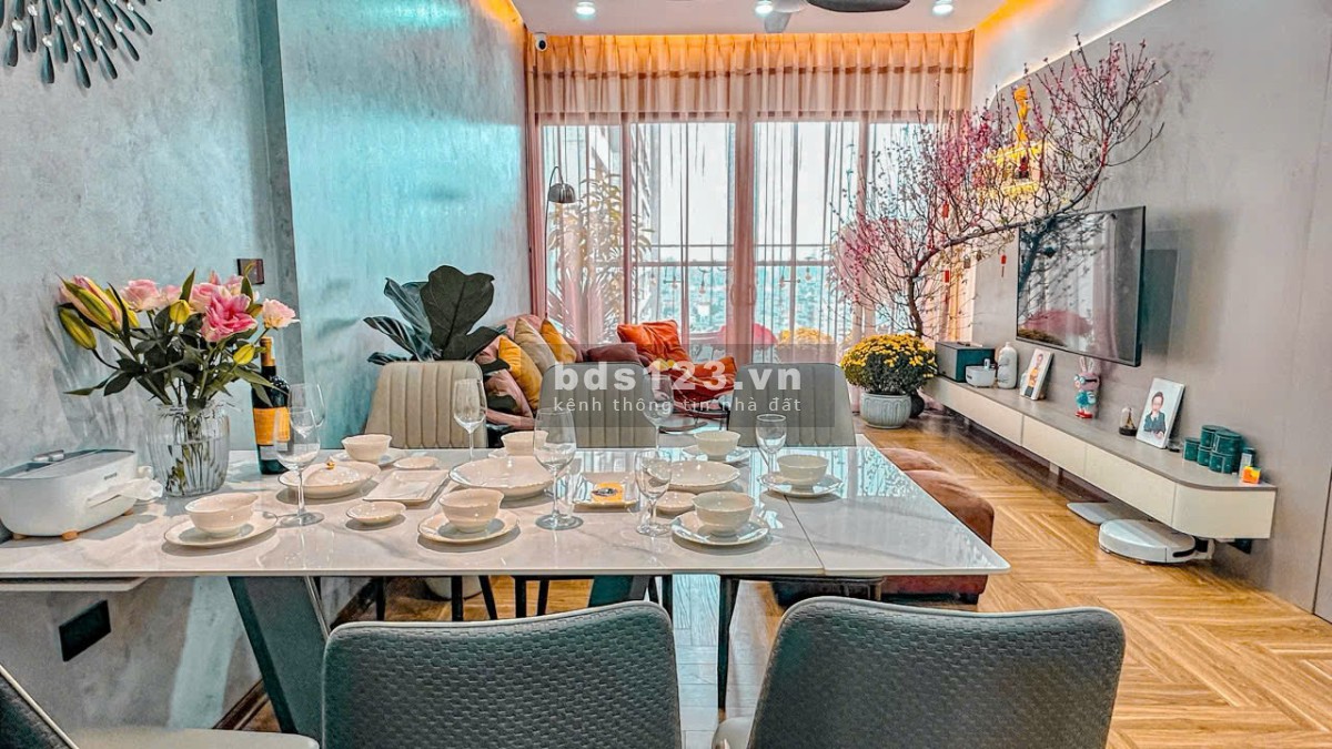 Chính Chủ Cần bán gấp căn Duplex khu vực trung tâm quận Thanh Xuân, 4PN - 4 WC Sổ đỏ full