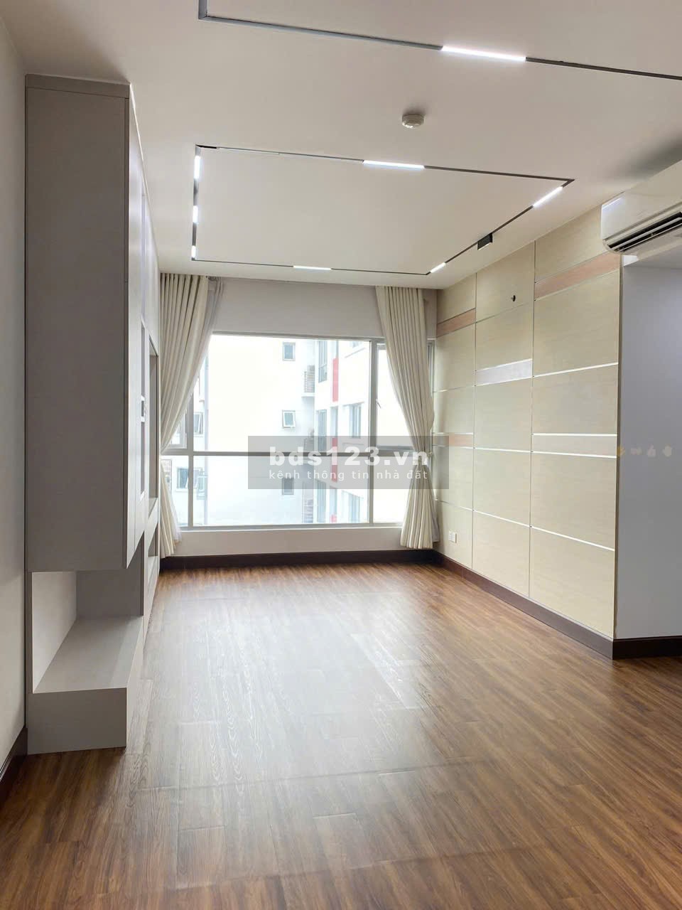 Chung cư Kingston, Hoàng Văn Thụ, PN: 21tr/th, 145m2, 3pn, 2wc, ban công