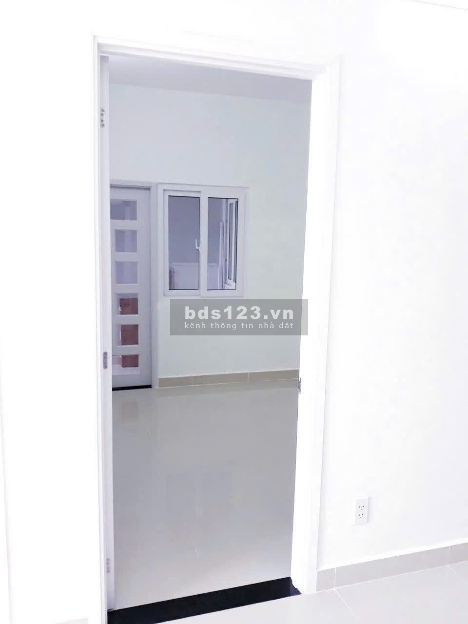 Chung Cư Nguyễn Phúc Nguyên, P10, Quận 3: Rộng 81m2, 2p ngủ, 13tr