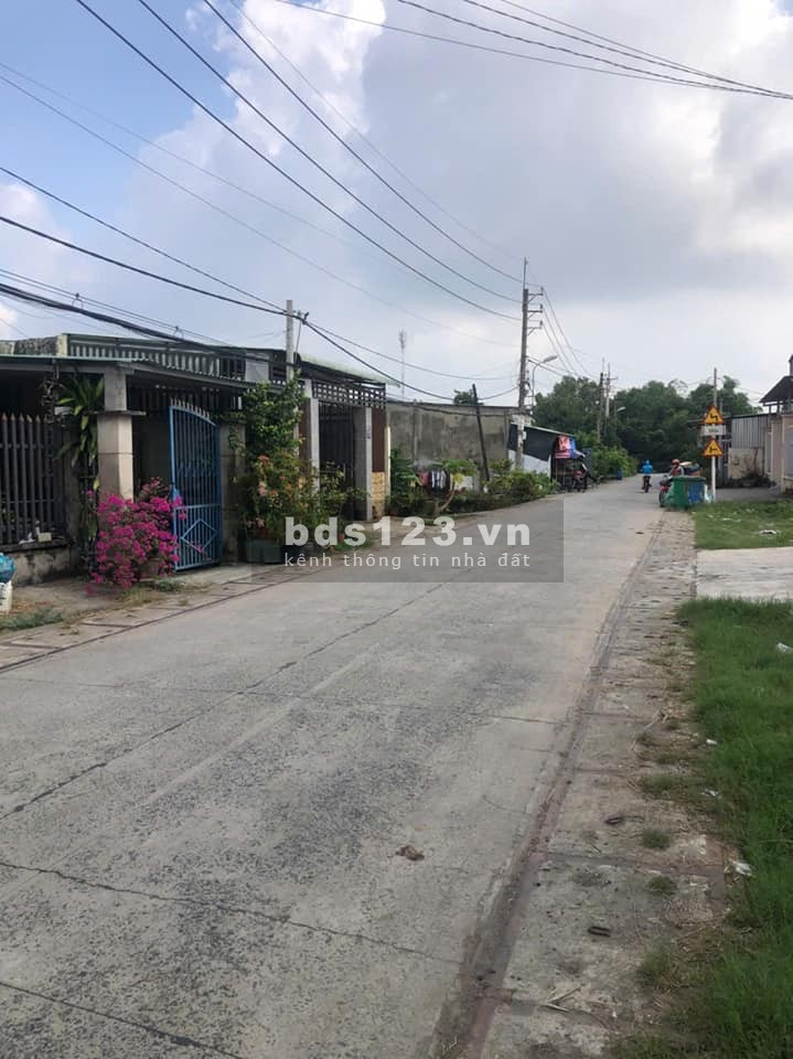 Giá chính xác 650 triệu – Bán gấp lô đất đẹp ngay BV Xuyên Á, sổ hồng riêng, đường ô tô