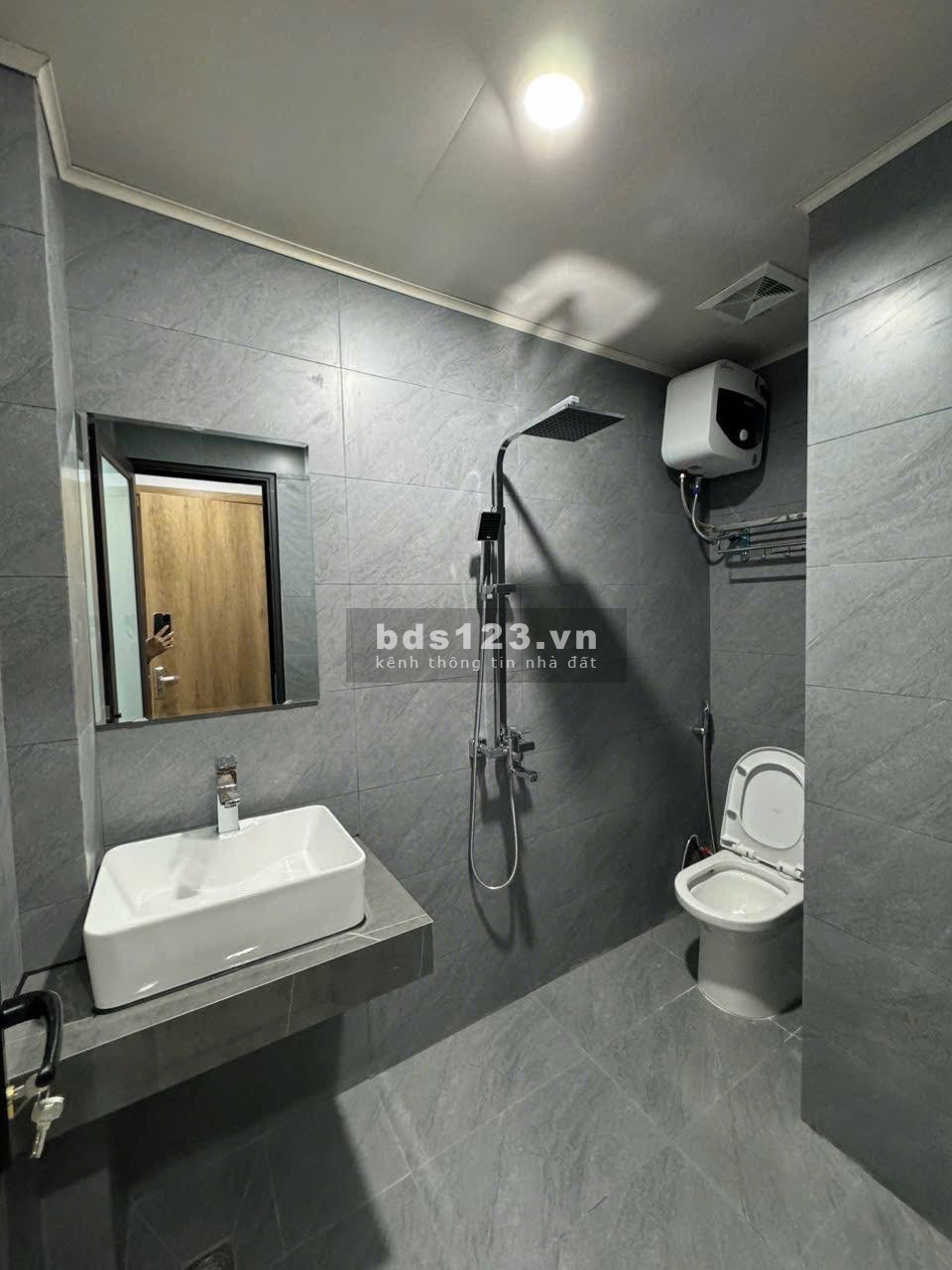 6T Thang máy, Hoàng Ngân, gần Phố, 16 Phòng full - 80tr/tháng, DT 75m, MT 5m, 16 tỷ