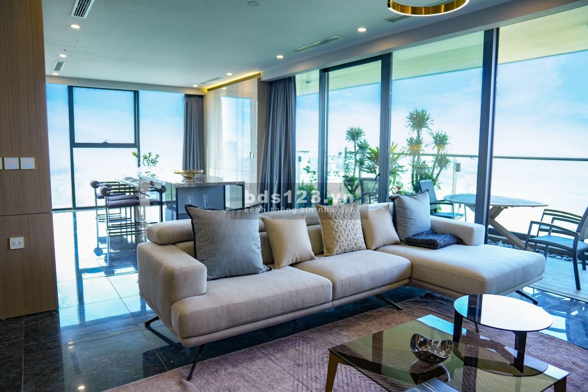 Bán căn hộ ngoại giao Sunshine Golden River - Tây Hồ - 141,5m2 - 3PN - Giá bán rẻ nhất thị trường !