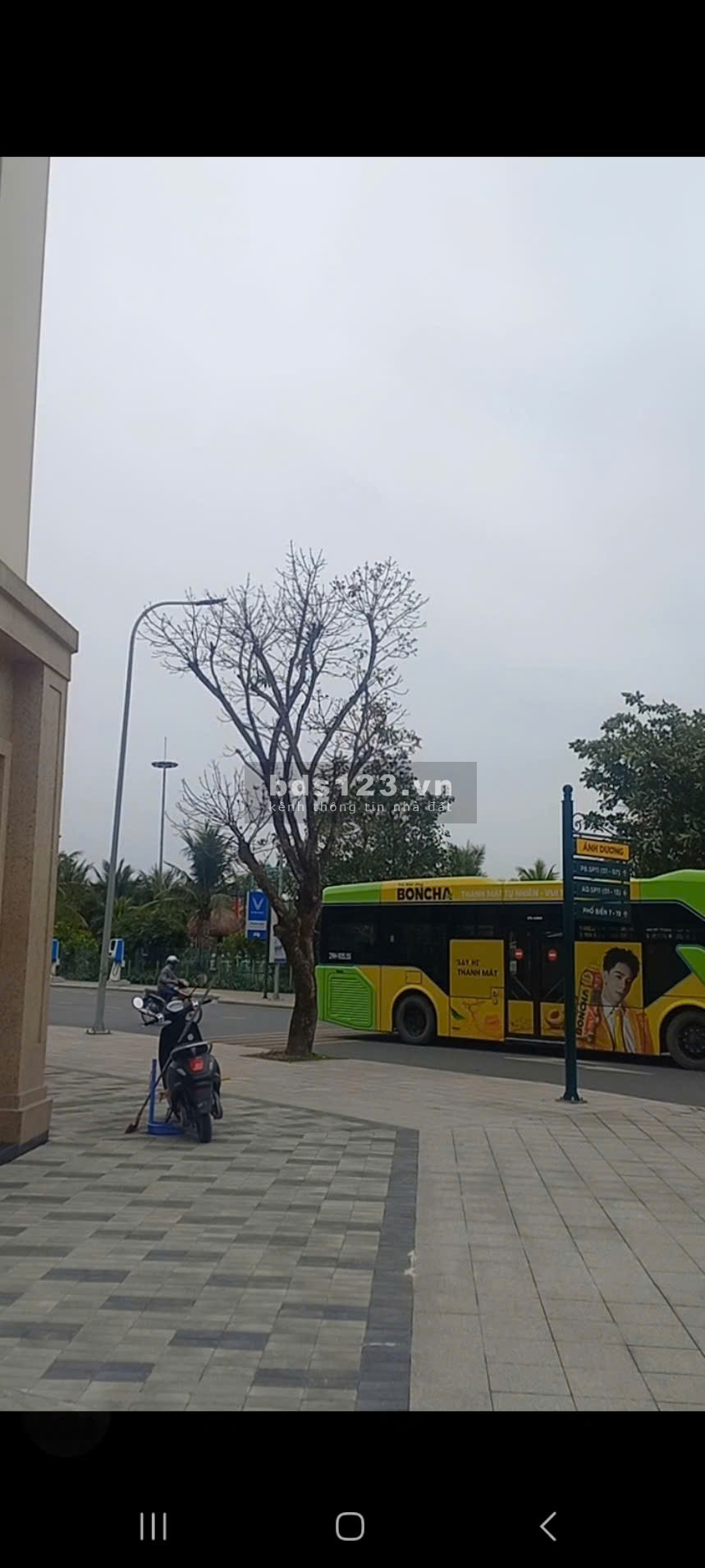 Chính chủ Cần bán gấp liền kề vị trí đẹp, 2 mặt tiền, diện tích 100m, phù hợp để ở hoặc kinh doanh.