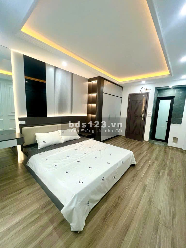 Bán nhà 6 tầng, có thang máy – Hệ thống chống cháy – Ngõ rộng, ô tô đỗ cửa – Tiện ích bạt ngàn