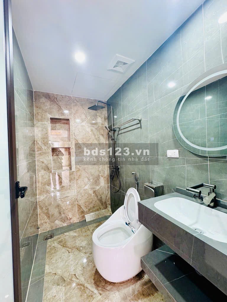 Bán nhà 6 tầng, có thang máy – Hệ thống chống cháy – Ngõ rộng, ô tô đỗ cửa – Tiện ích bạt ngàn