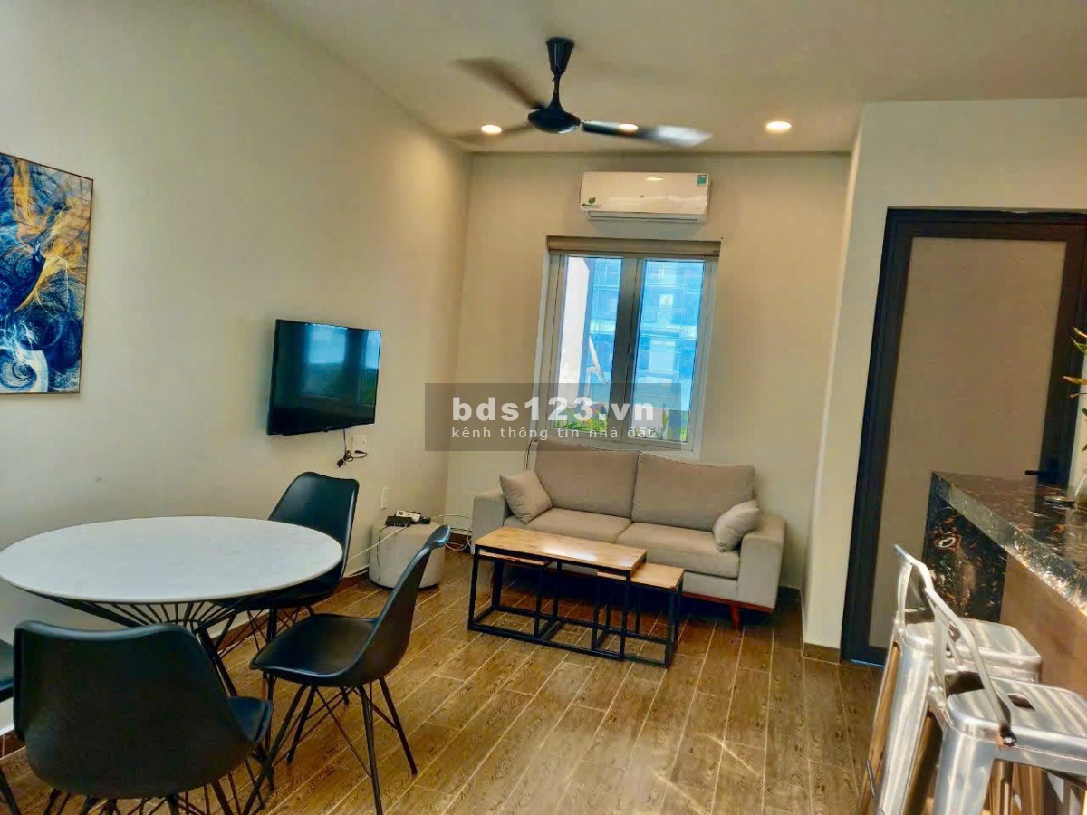 Cho thuê căn hộ 1 ngủ siêu thoáng giá chỉ 8tr tại KĐT Waterfront