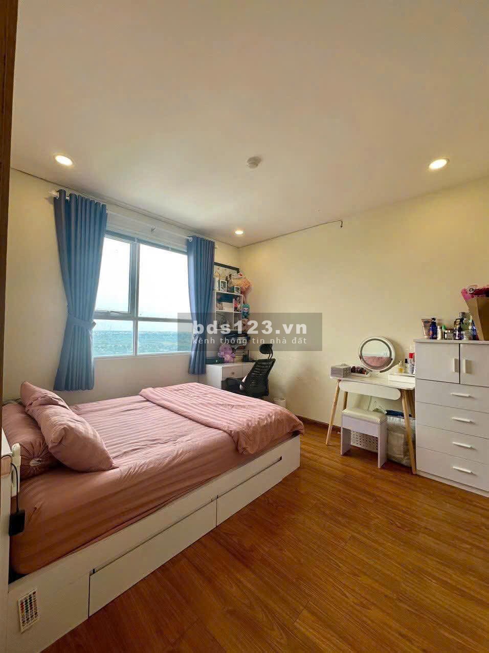 Chung cư Bàu cát, p10, Tân BÌnh: 83m2, 2p ngủ, 2wc, NT, 11tr/th