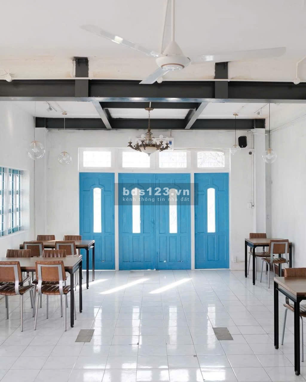 Gò Vấp, biệt thự mặt tiền hẻm 496 Dương Quảng Hàm, diện tích 25x40m