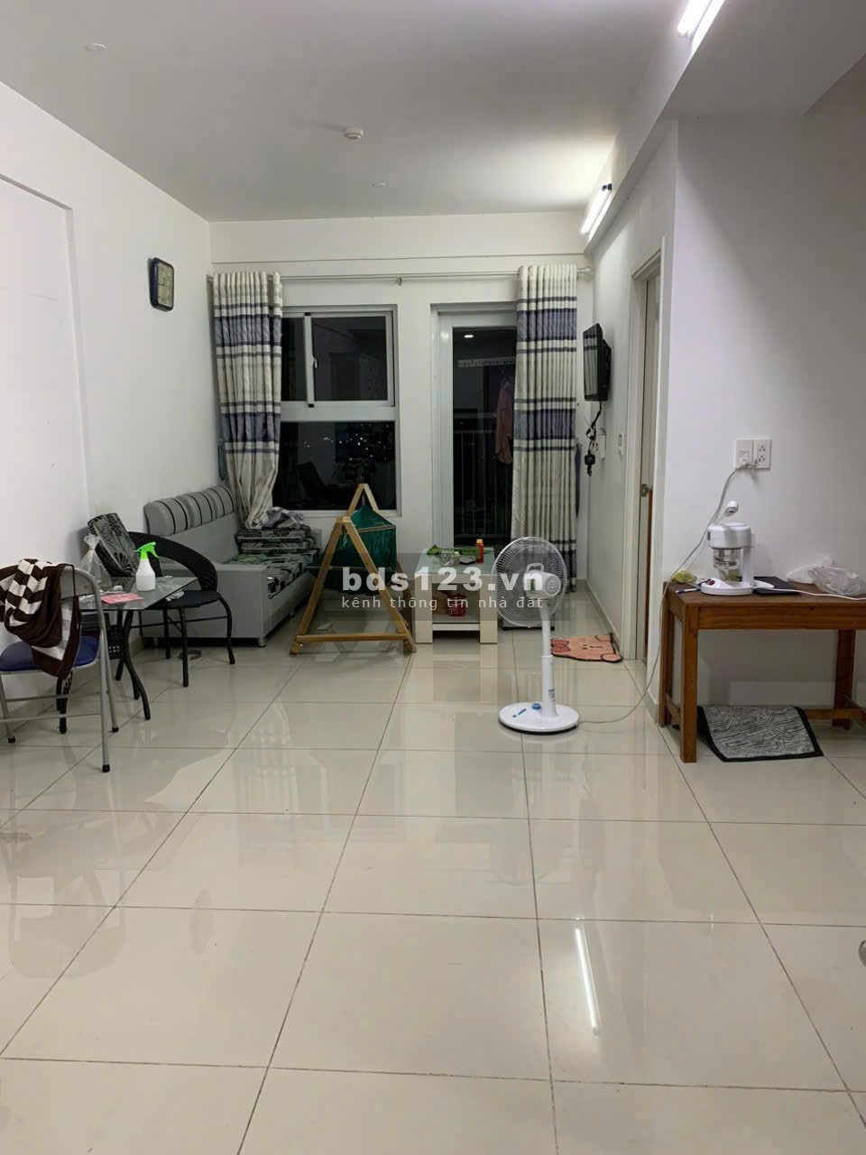 Chung cư Miếu Nổi, Vũ Huy Tấn, BT: 1p ngủ rộng, ban công, 10tr/tháng