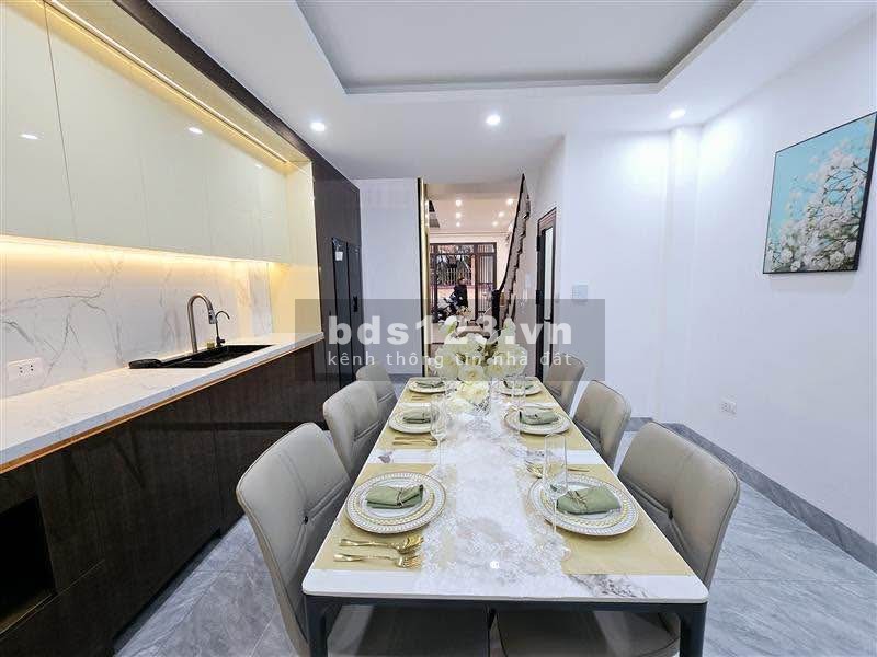 Siêu hiếu khó kiếm, Phố Lĩnh Nam 45m2, Gần Time City, 5.5 tỉ