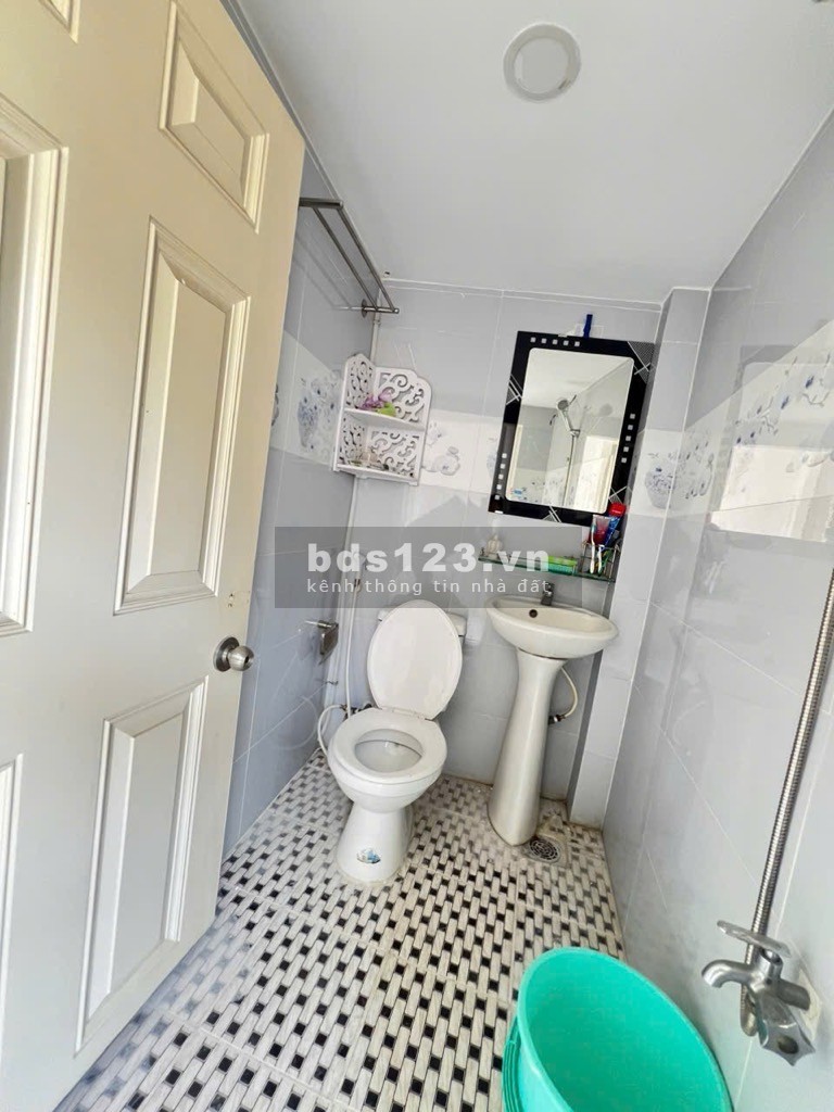 Nhà ngay Tên Lửa Bình Trị Đông, Nhà Mới Thoáng Mát, 2 Tầng, diện tích 53m². Chỉ Hơn 3 Tỷ