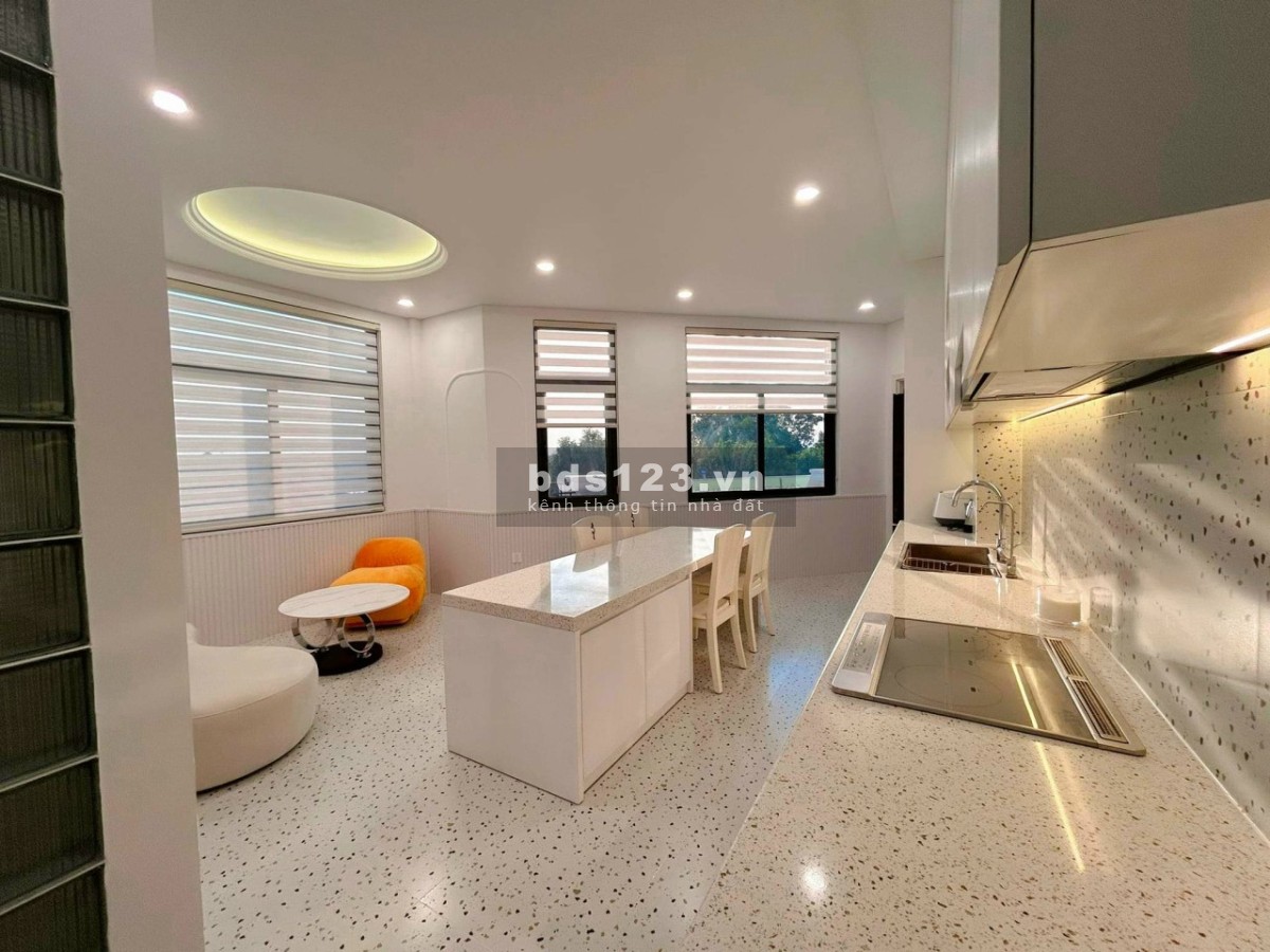 Cho thuê căn hộ 2 phòng ngủ sang, xịn, mịn tại Vinhomes Marina