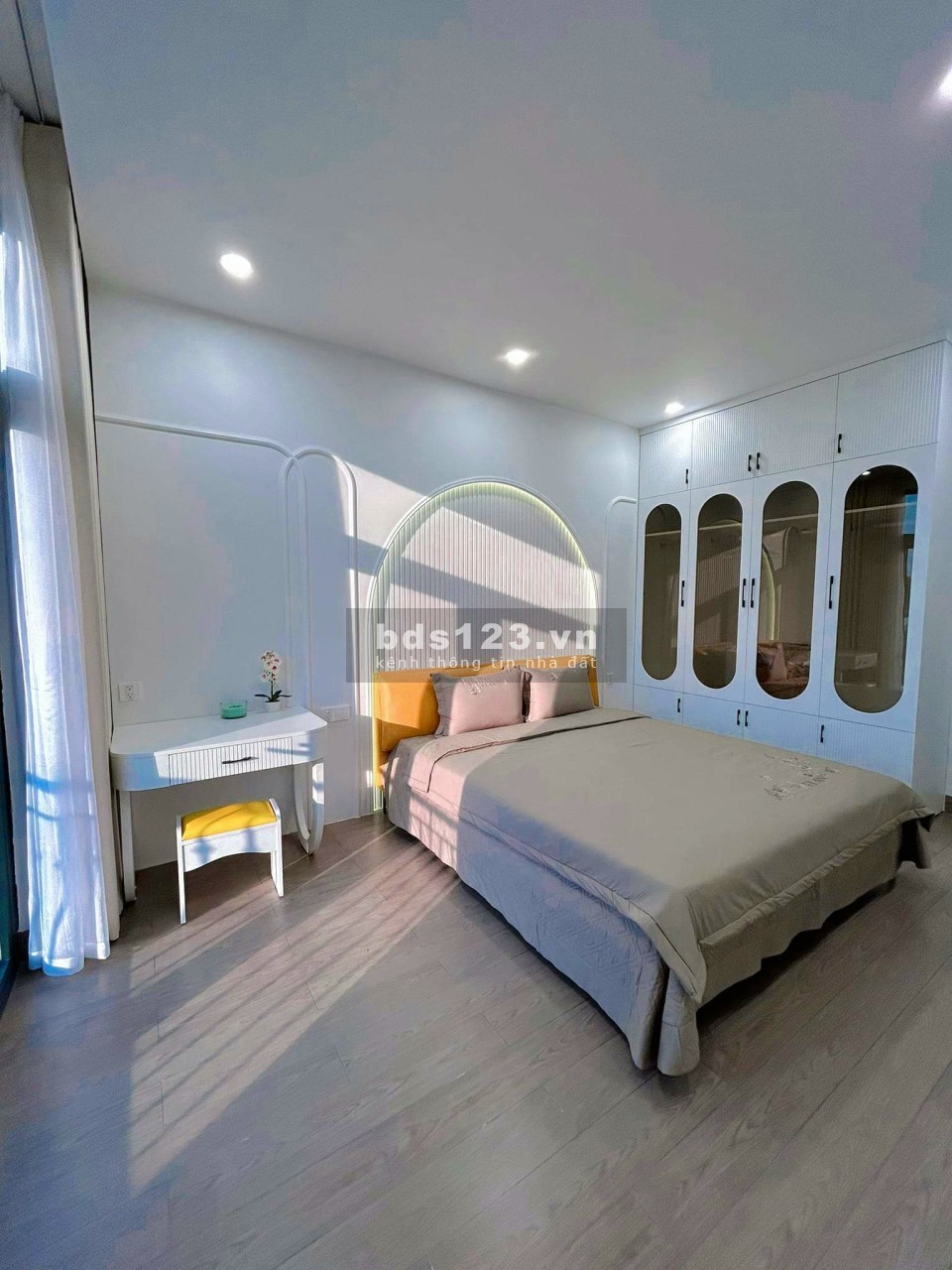 Cho thuê căn hộ 2 phòng ngủ sang, xịn, mịn tại Vinhomes Marina