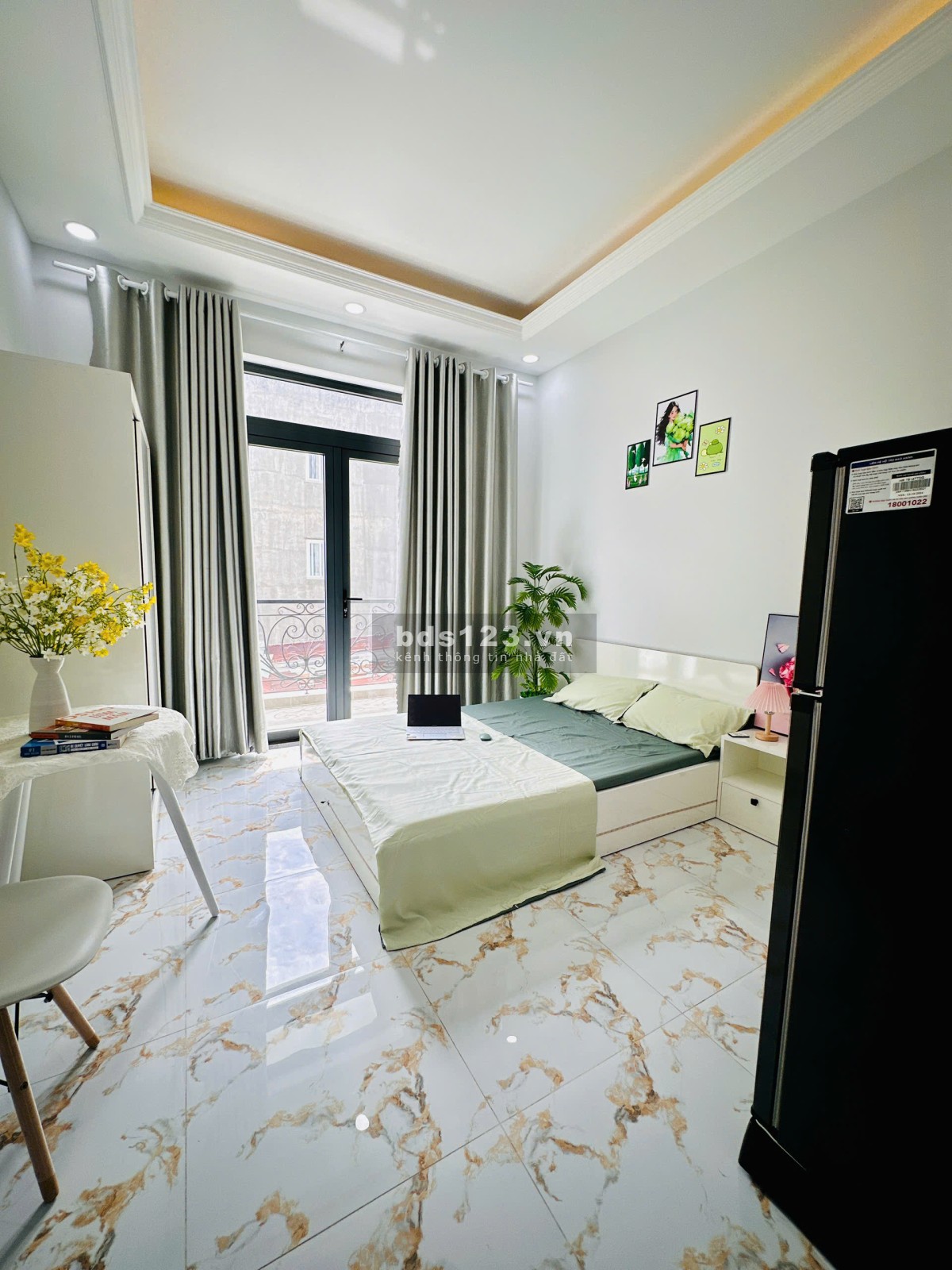 Căn hộ dịch vụ siêu xinh mới xây 100% có ban công lớn, full nội thất ngay Cầu Phú Mỹ Q7
