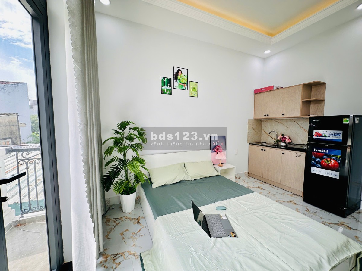 Căn hộ dịch vụ siêu xinh mới xây 100% có ban công lớn, full nội thất ngay Cầu Phú Mỹ Q7