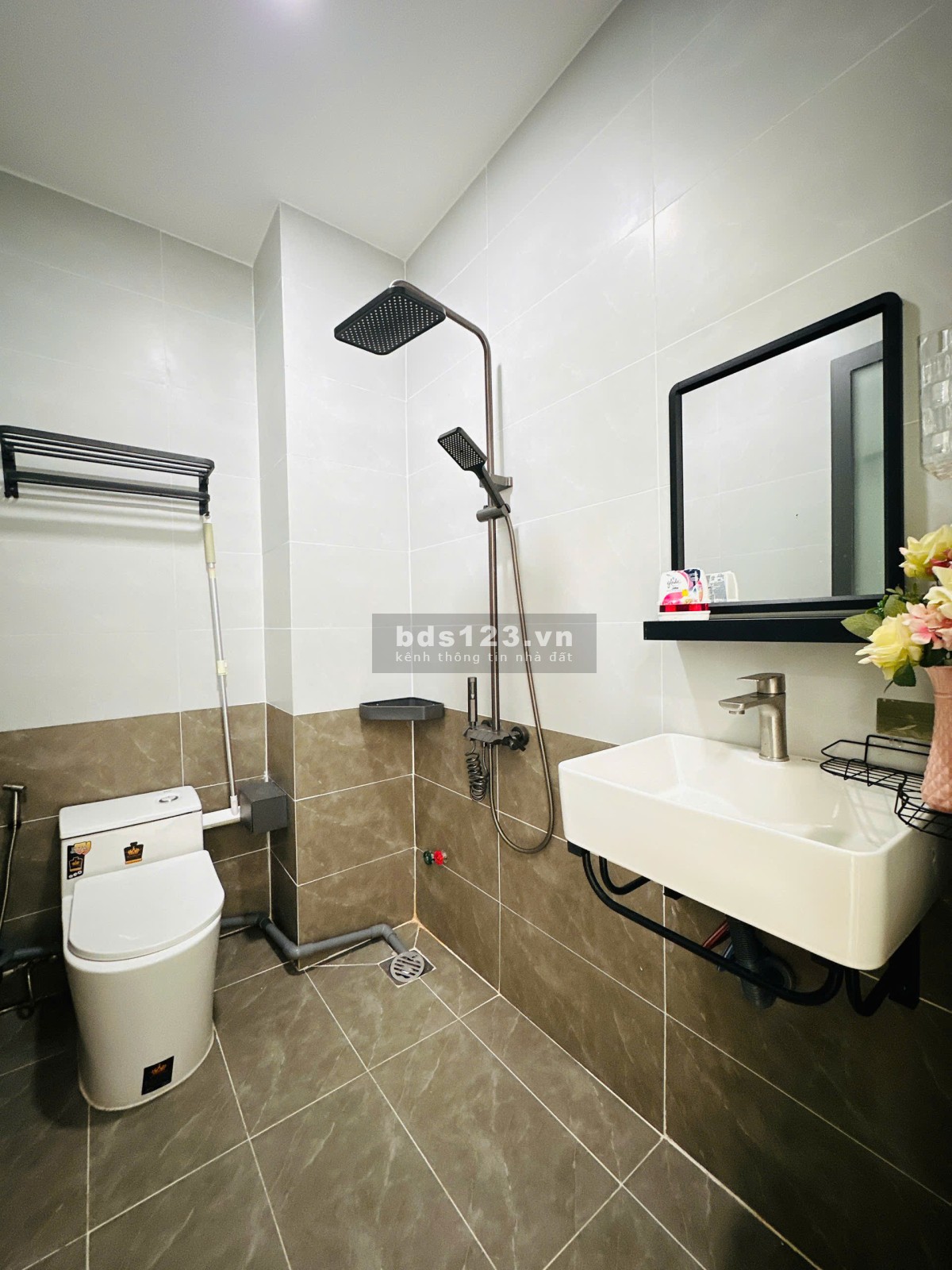Căn hộ dịch vụ siêu xinh mới xây 100% có ban công lớn, full nội thất ngay Cầu Phú Mỹ Q7