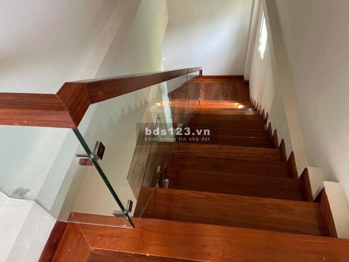 Biệt thự Ngọc Thụy, hàng xóm Khai Sơn, 313m2 xây 4 tầng, ô tô thông hạ tầng Khai Sơn phố Gia Thượng