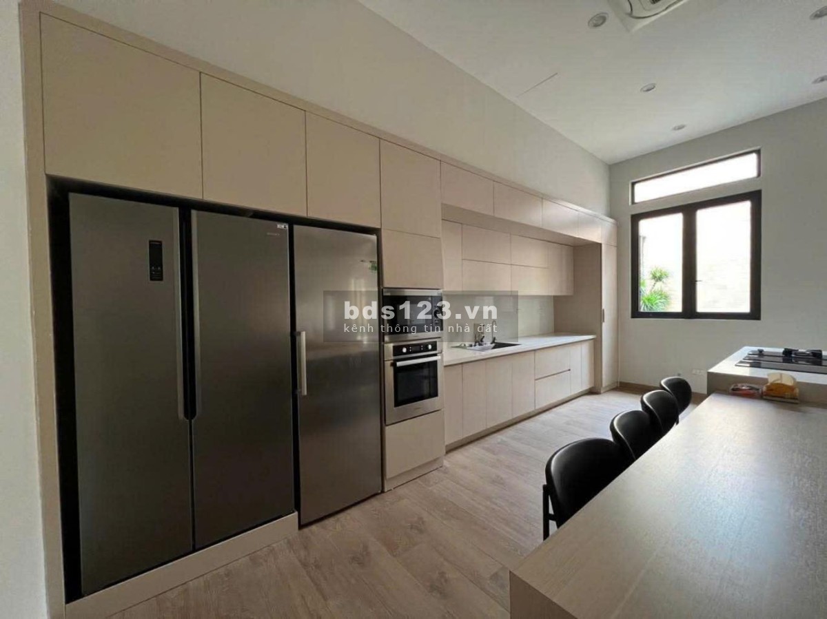Biệt thự Ngọc Thụy, hàng xóm Khai Sơn, 313m2 xây 4 tầng, ô tô thông hạ tầng Khai Sơn phố Gia Thượng