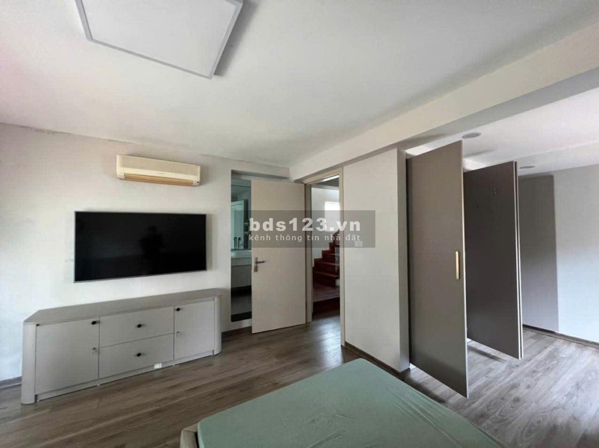 Biệt thự Ngọc Thụy, hàng xóm Khai Sơn, 313m2 xây 4 tầng, ô tô thông hạ tầng Khai Sơn phố Gia Thượng