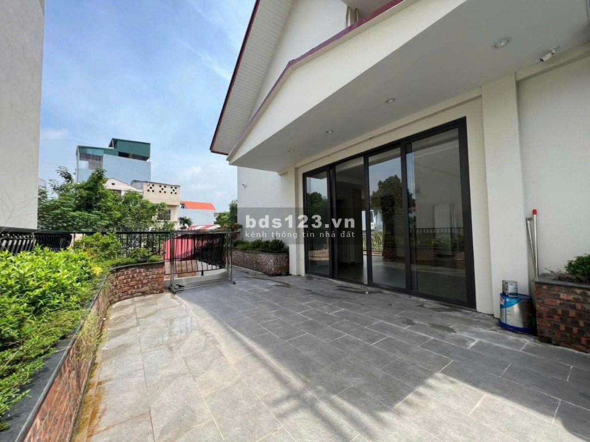 Biệt thự Ngọc Thụy, hàng xóm Khai Sơn, 313m2 xây 4 tầng, ô tô thông hạ tầng Khai Sơn phố Gia Thượng