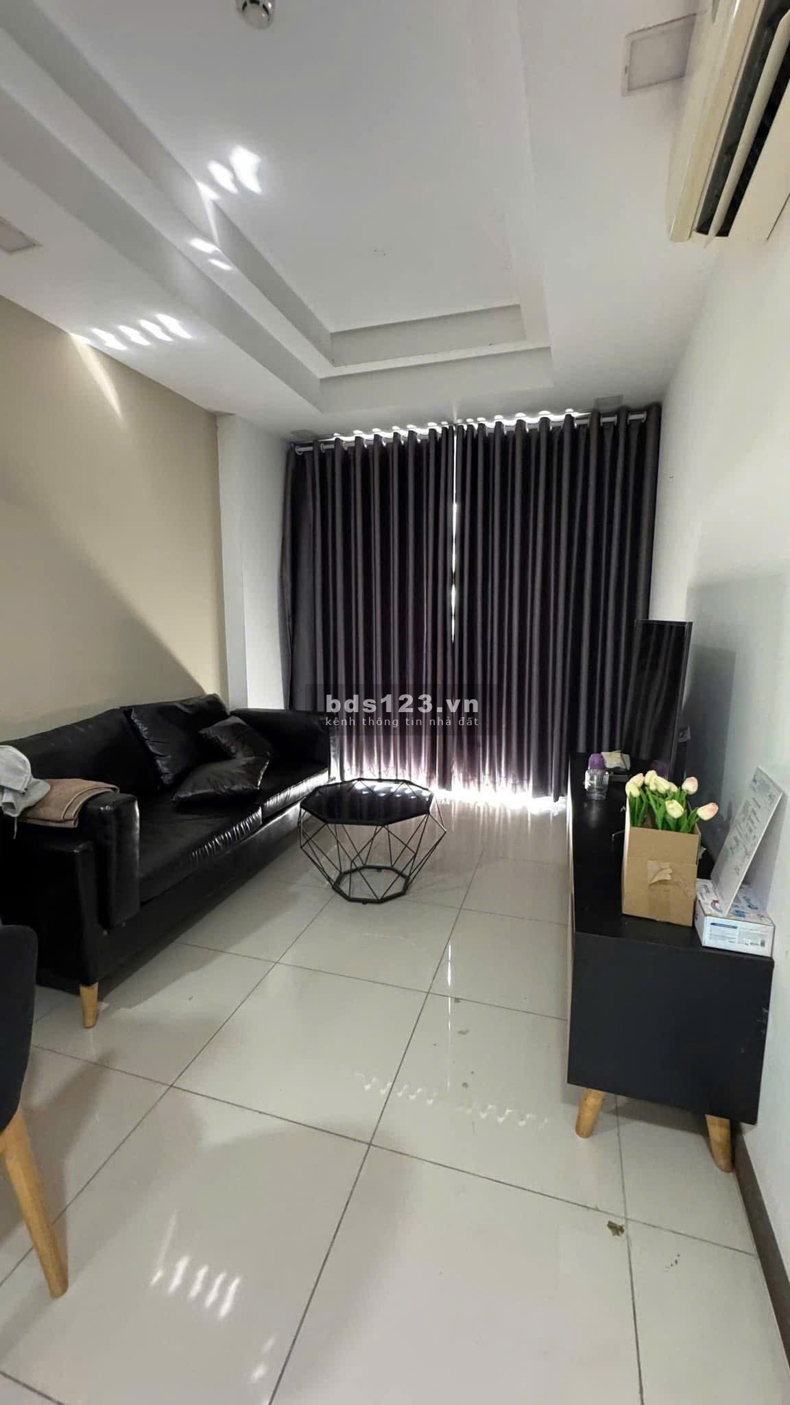 Chung cư Miếu Nổi (thang máy), Vũ Huy Tấn, BT: 10tr/th, 1p ngủ, 55m2.