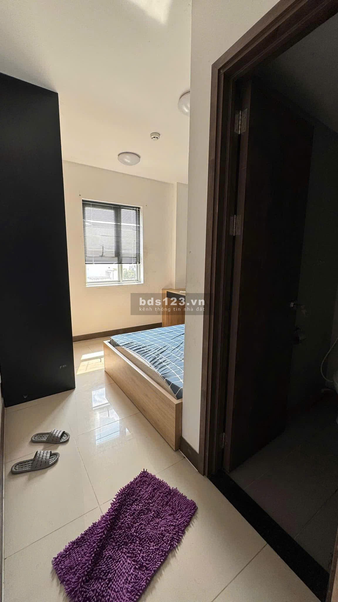 Chung cư Miếu Nổi (thang máy), Vũ Huy Tấn, BT: 10tr/th, 1p ngủ, 55m2.