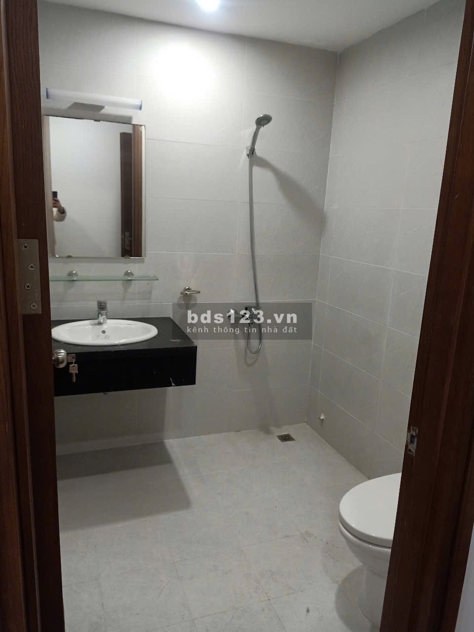 Bán căn 3 ngủ 2 vệ sinh, toà X2 - Đại Kim, Linh Đàm, Hoàng Mai. Lhe 0921863633 xem nhà thương lượng