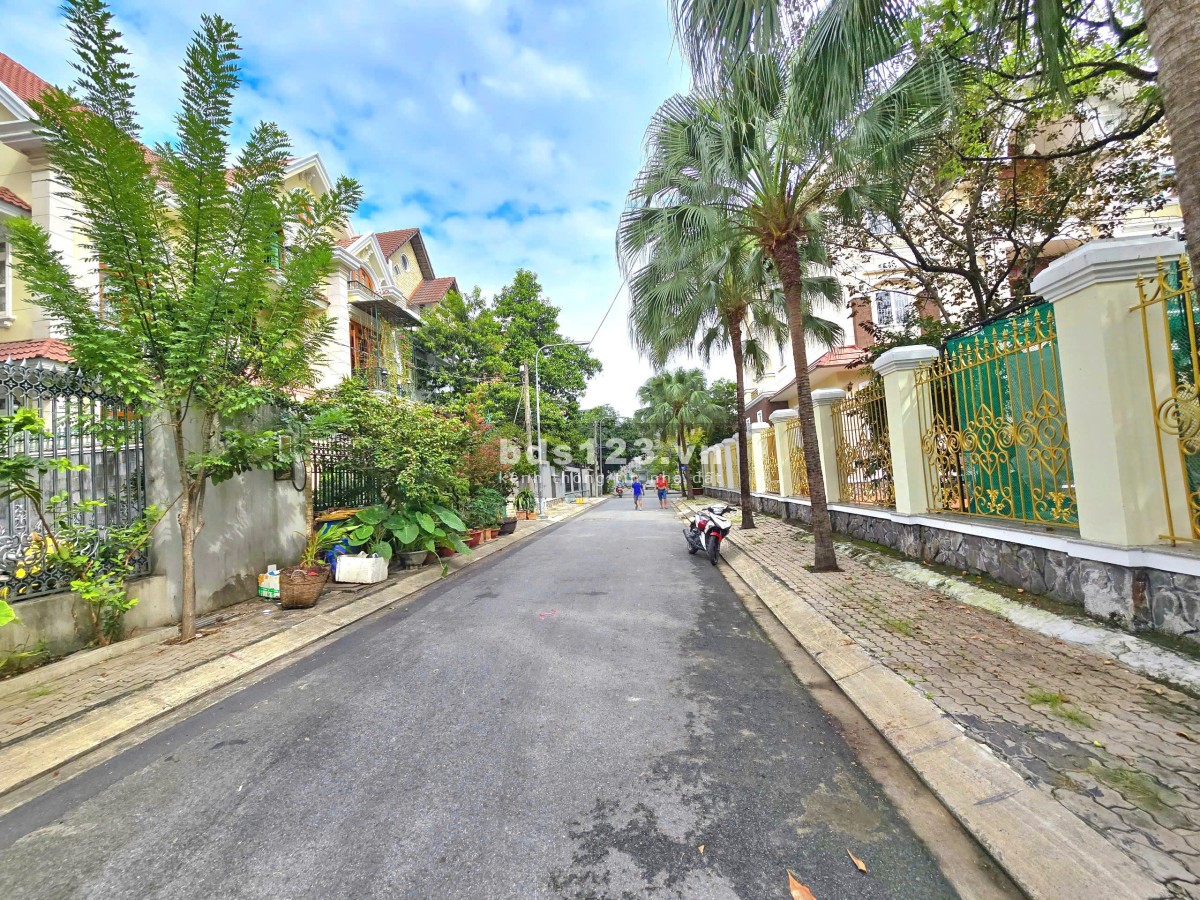 Bán biệt thự view sông Tân Quy Đông, Q7