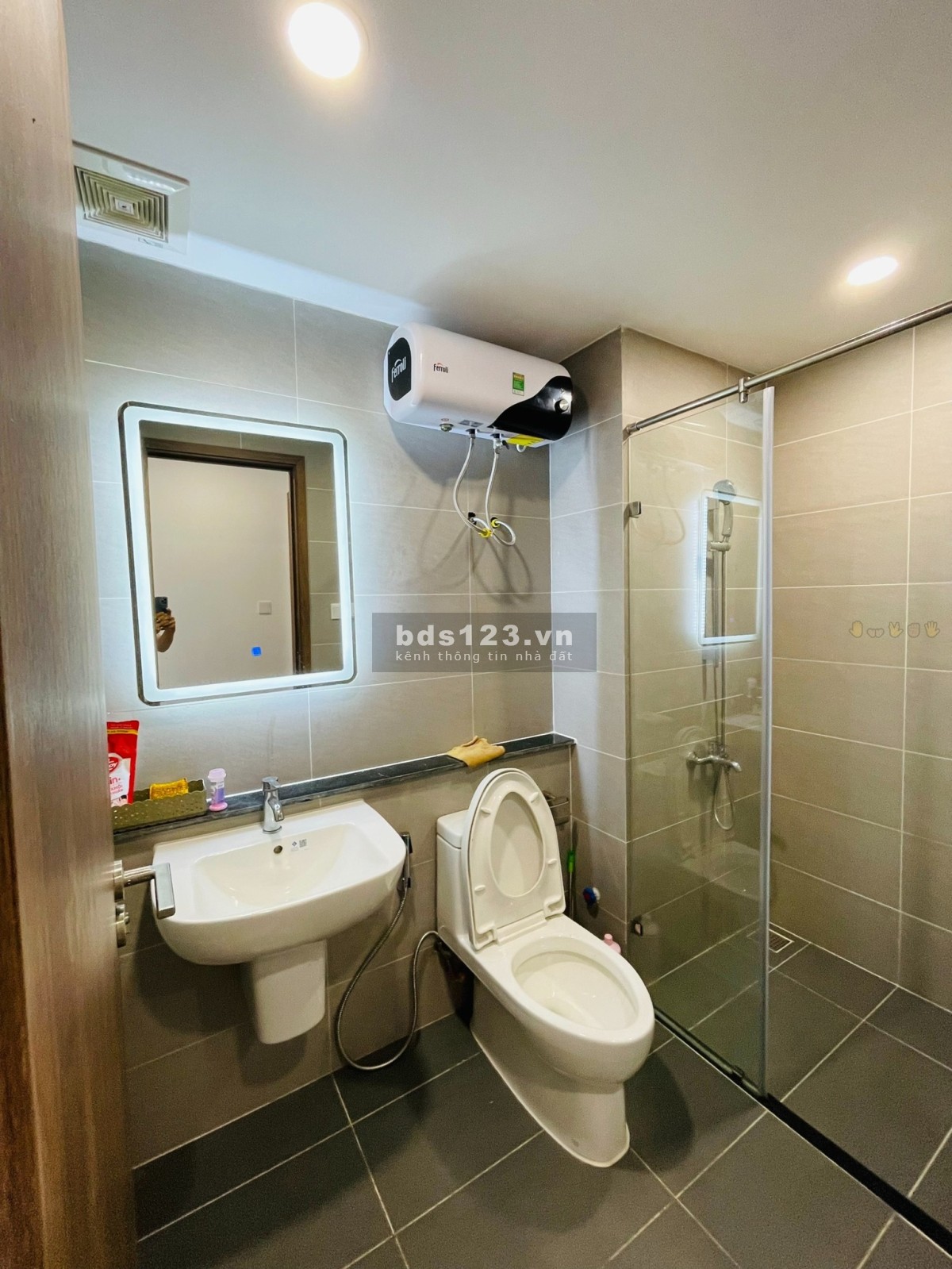 Giá cực Shock - Chung cư Phú Hoàng Anh