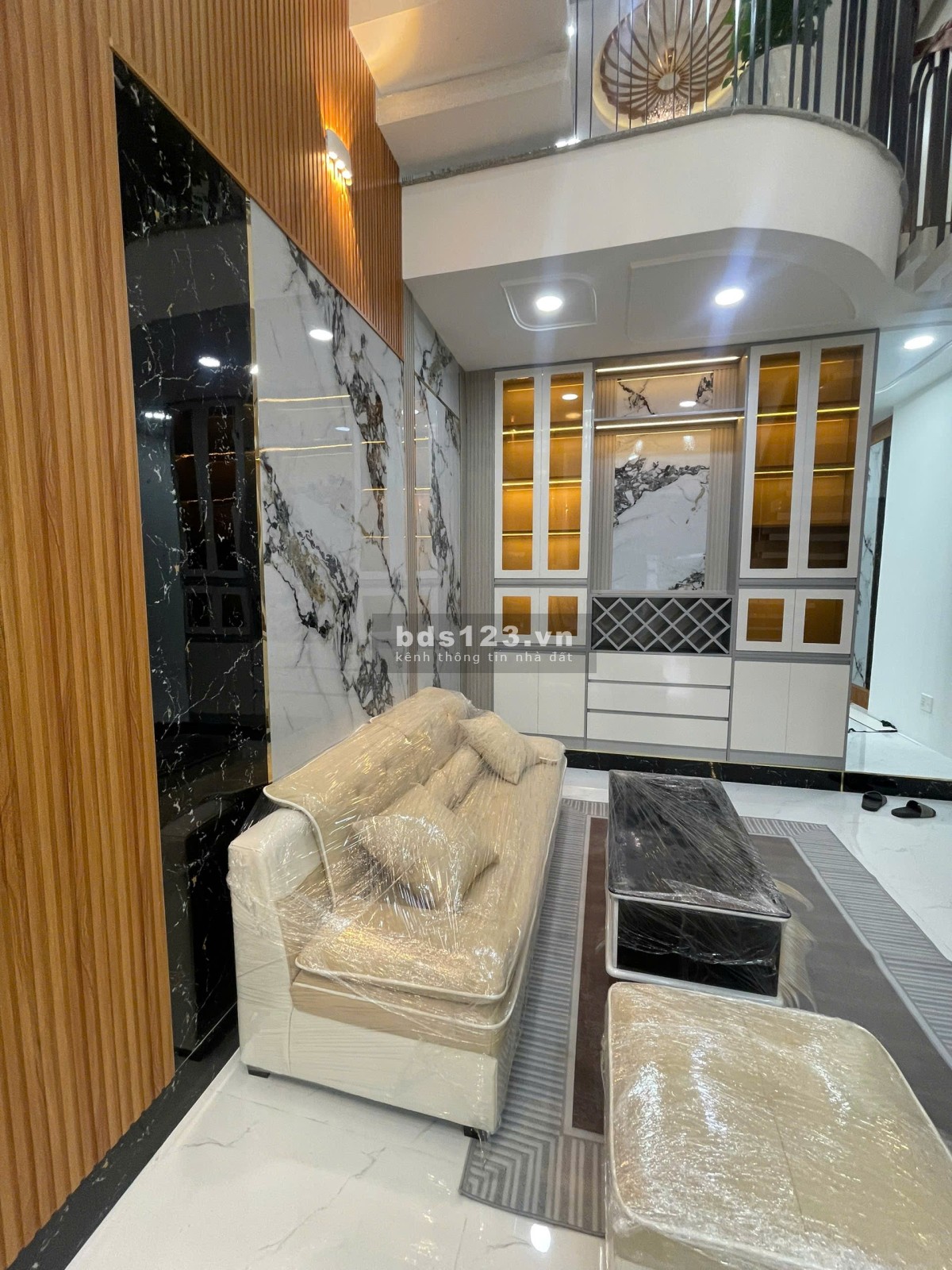 Quận 12 – Bán nhà mới 4 tầng, Thạnh Xuân 24. Đường nhựa 8m – Diện tích 4 x 17m – Giá: 6.5 tỷ