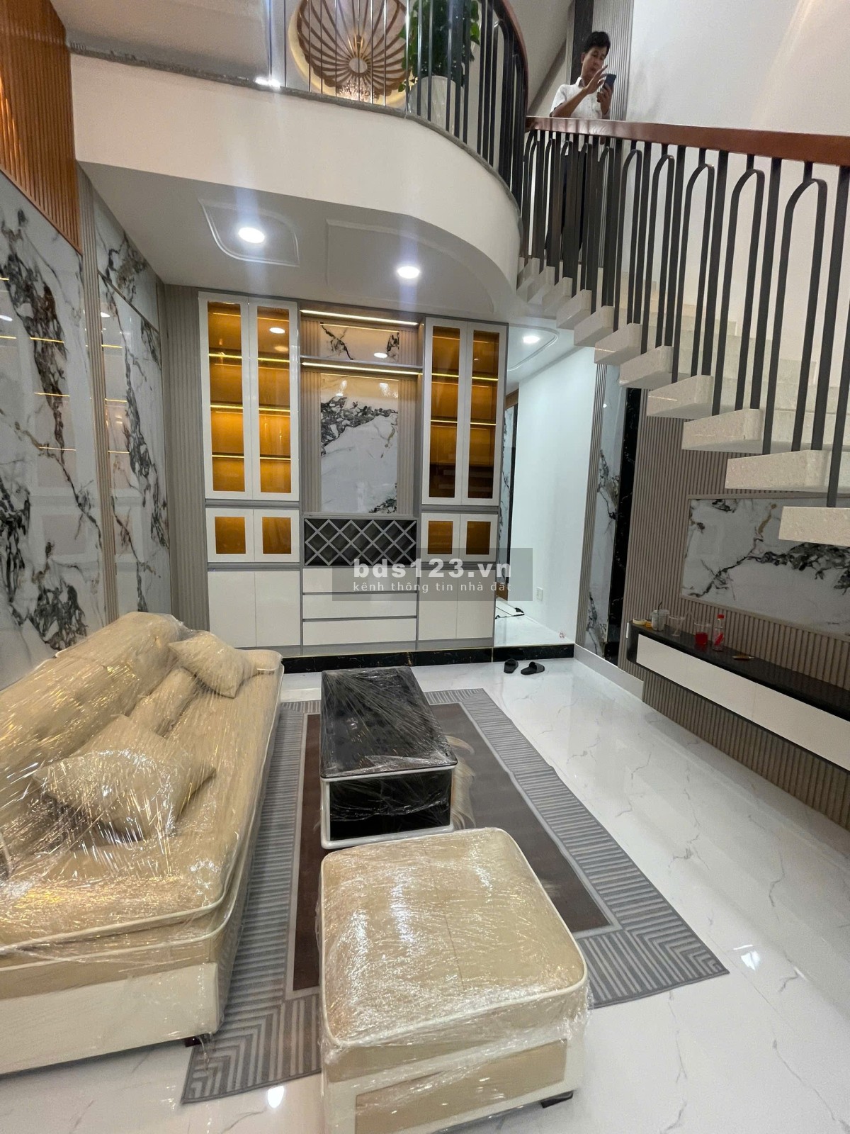 Quận 12 – Bán nhà mới 4 tầng, Thạnh Xuân 24. Đường nhựa 8m – Diện tích 4 x 17m – Giá: 6.5 tỷ