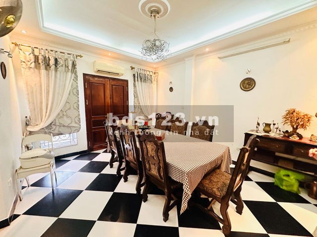 Chính chủ cần bán nhà phố Nguyễn Chí Thanh Q.Đống Đa 55m2, 6 tầng, 18.8 Tỷ - Thương lượng