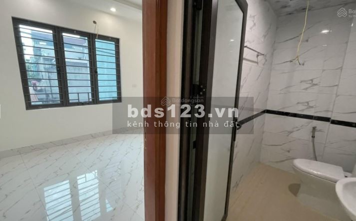 Bán nhà mới xây 5 tầng - Phú Lương, Hà Đông - 5.1 Tỷ(Sổ đỏ chính chủ, vị trí đắc địa)