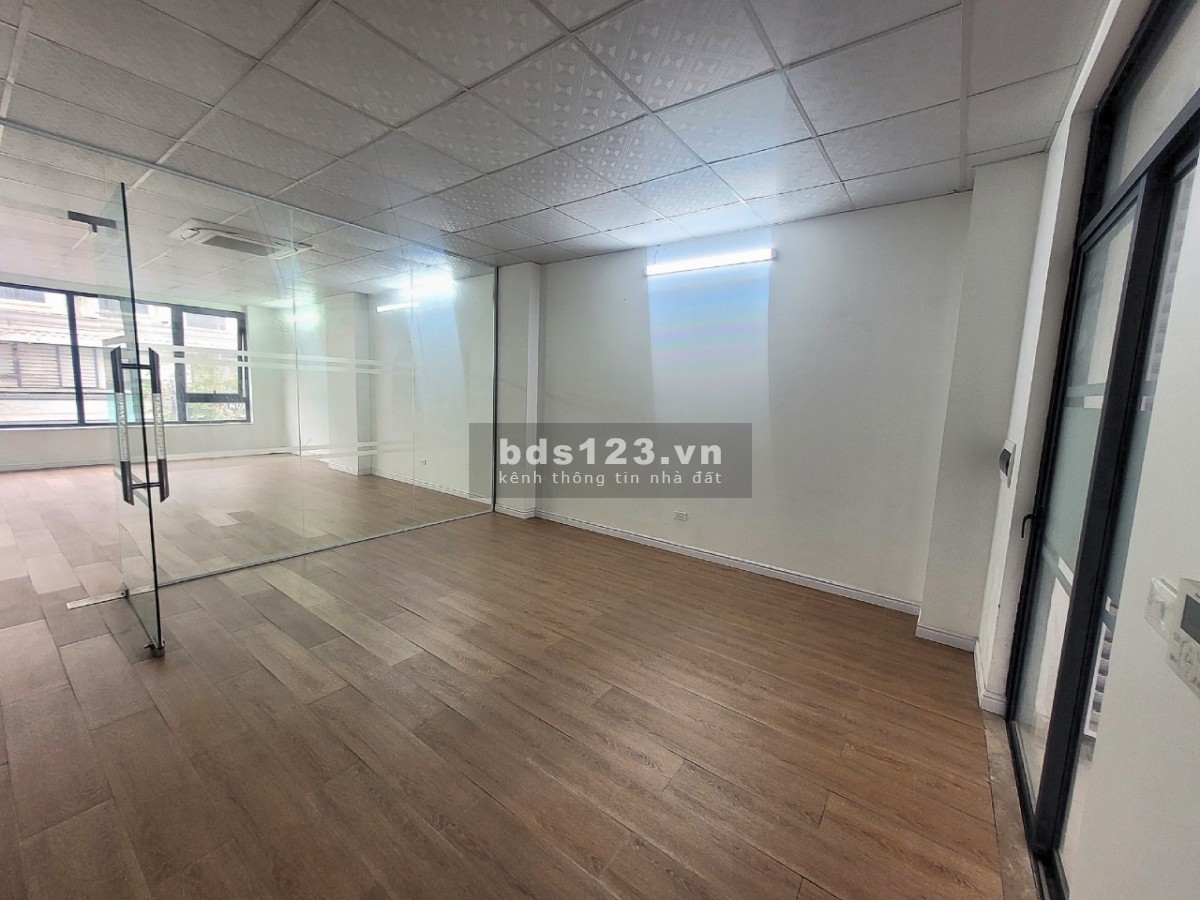 CHo thuê sàn văn phòng chỉ 7 triệu tại Vinhomes Marina